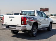 Mitsubishi L200 (C82) – White – Black 2026