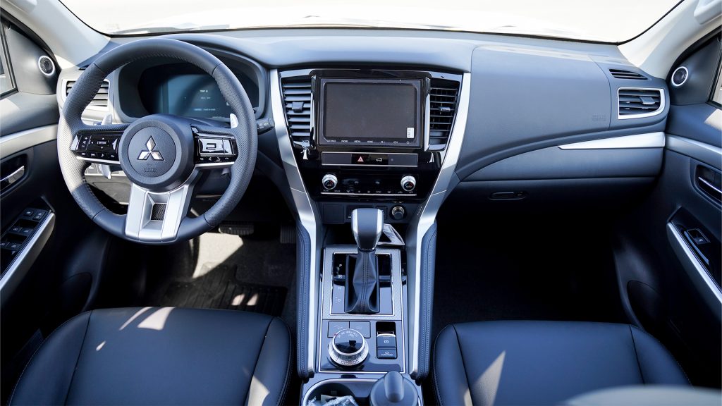 Mitsubishi Montero Sport 2026 Black Black Dashboard Full View 1024x576