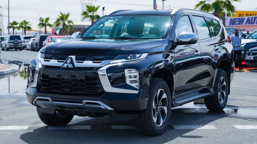 Mitsubishi Montero Sport 2026 Black Black Front Quarter View 1024x576