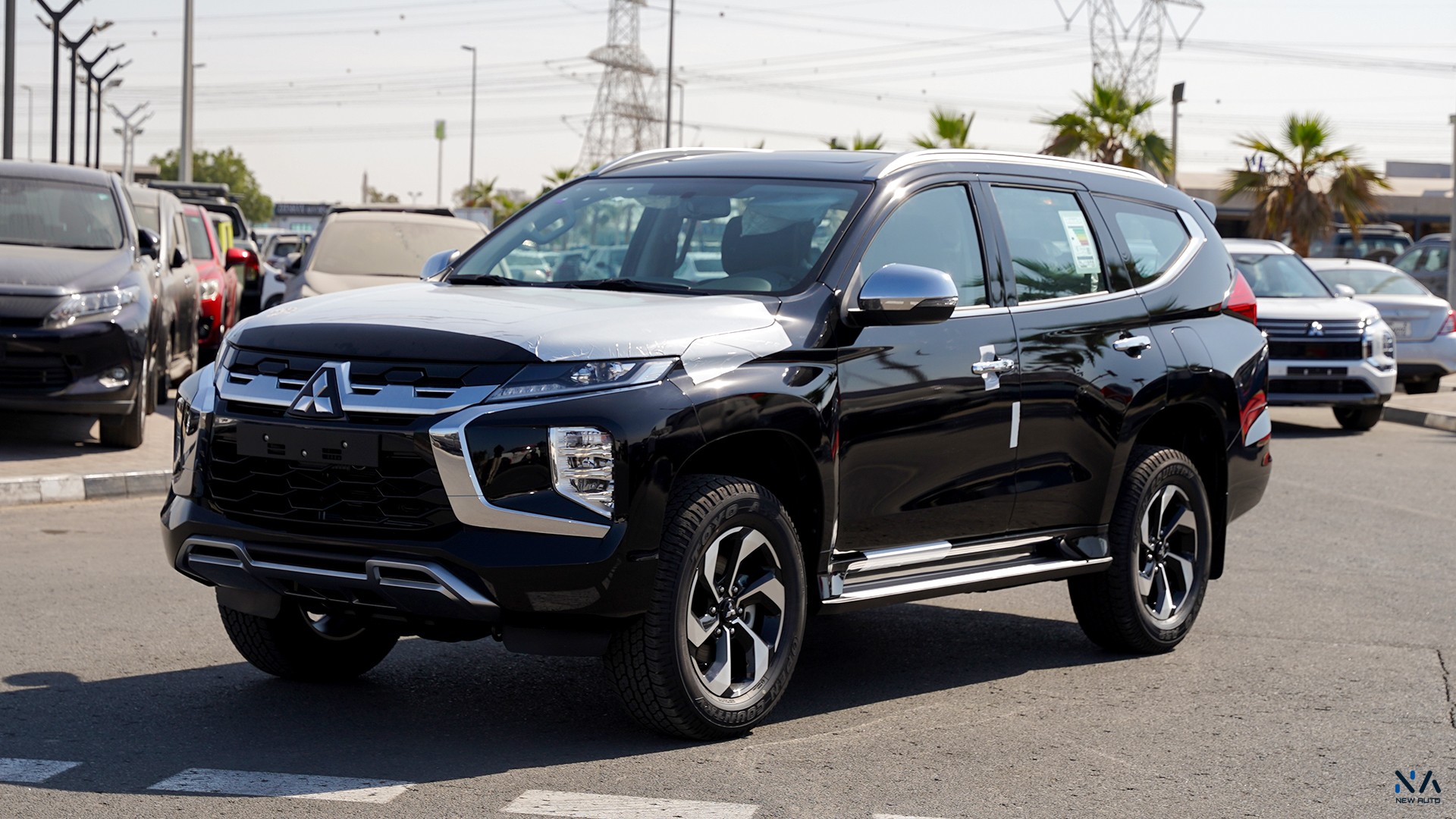Mitsubishi Montero Sport (H64) Black – Black 2026