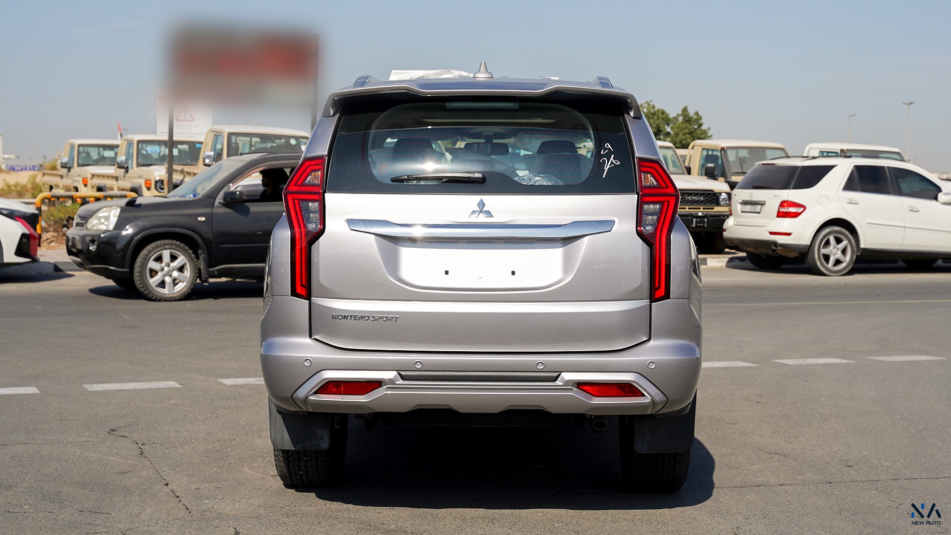 Mitsubishi Montero Sport (H59)  Silver – Black 2026