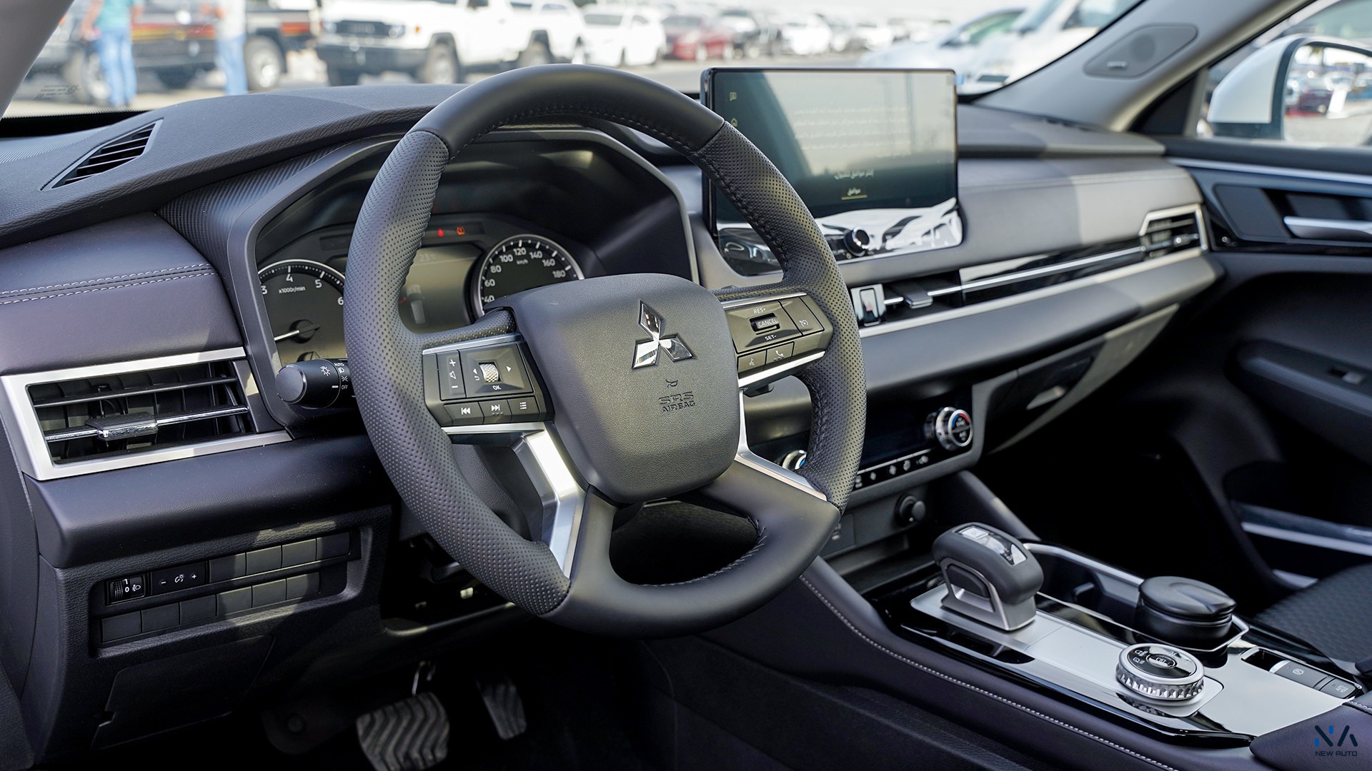 Mitsubishi Outlander Medium Line (G03) Diamond White – Black 2026