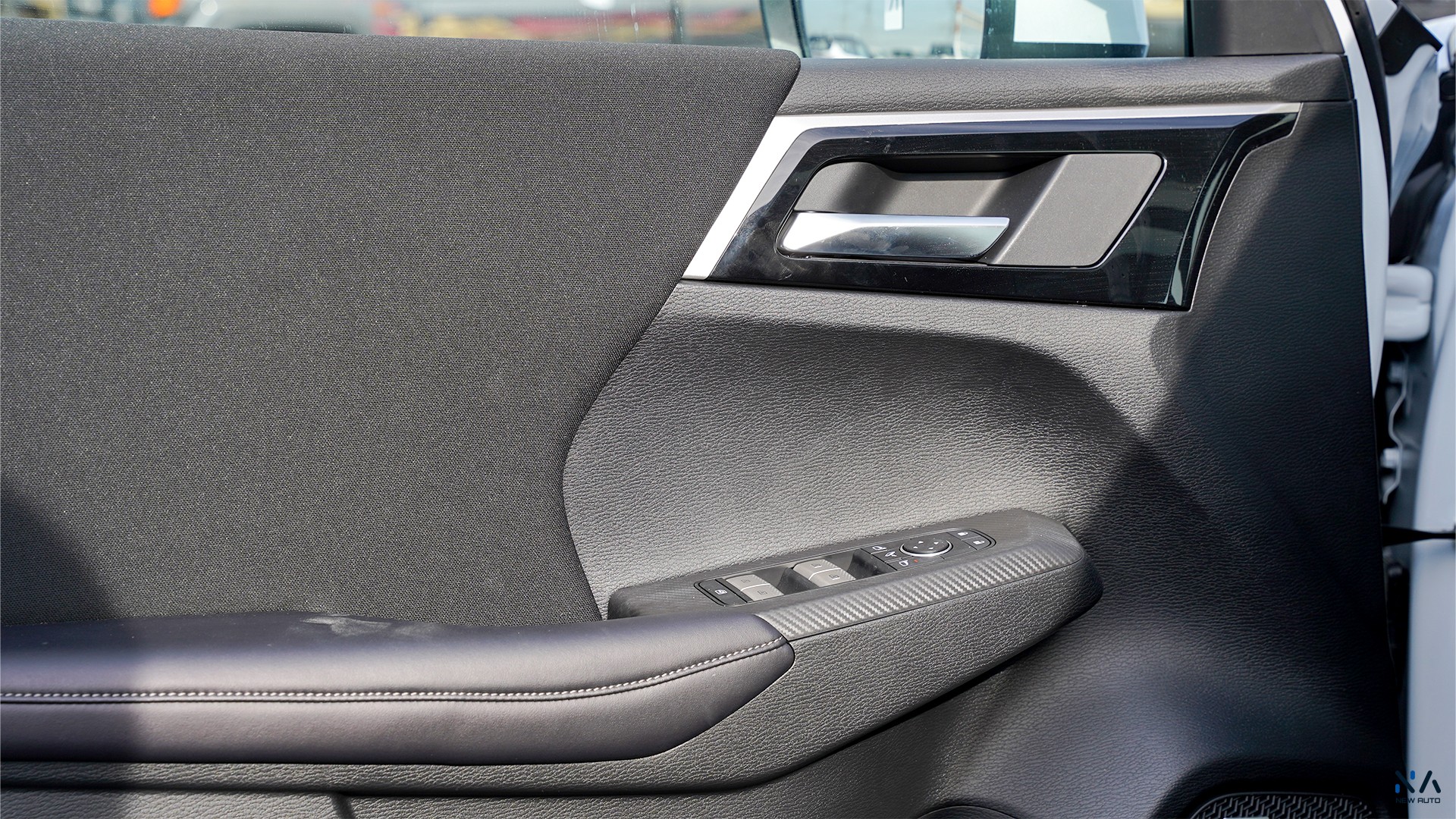 Mitsubishi Outlander Medium Line (G03) Diamond White – Black 2026