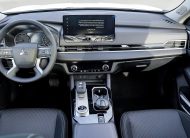 Mitsubishi Outlander Medium Line (G03) Diamond White – Black 2026