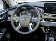 Mitsubishi Outlander Medium Line (G03) Diamond White – Black 2026