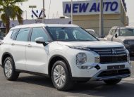 Mitsubishi Outlander Medium Line (G03) Solid White – Black 2026