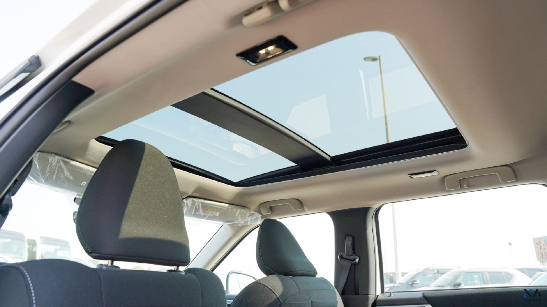 Mitsubishi Outlander Medium Line (G03) Solid White – Black 2026