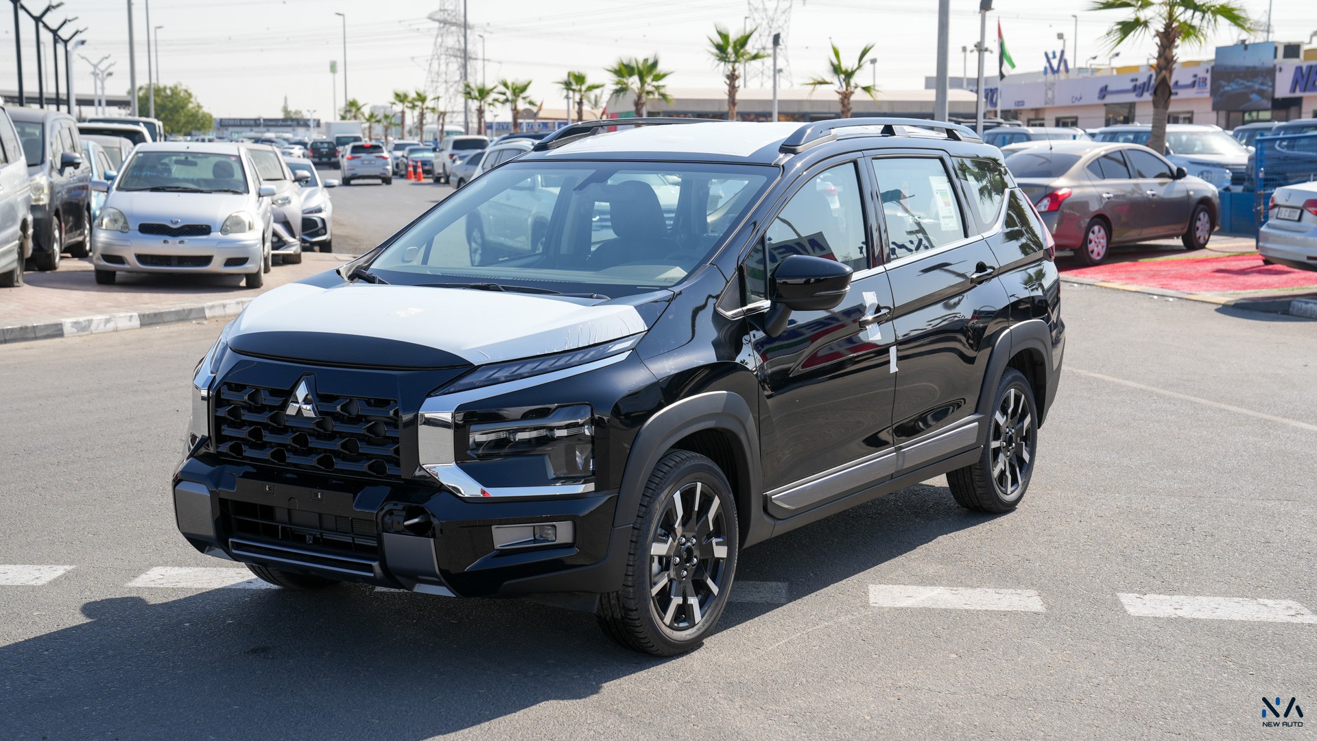 Mitsubishi Premium Xpander Cross Black – Burgundy & Black 2026