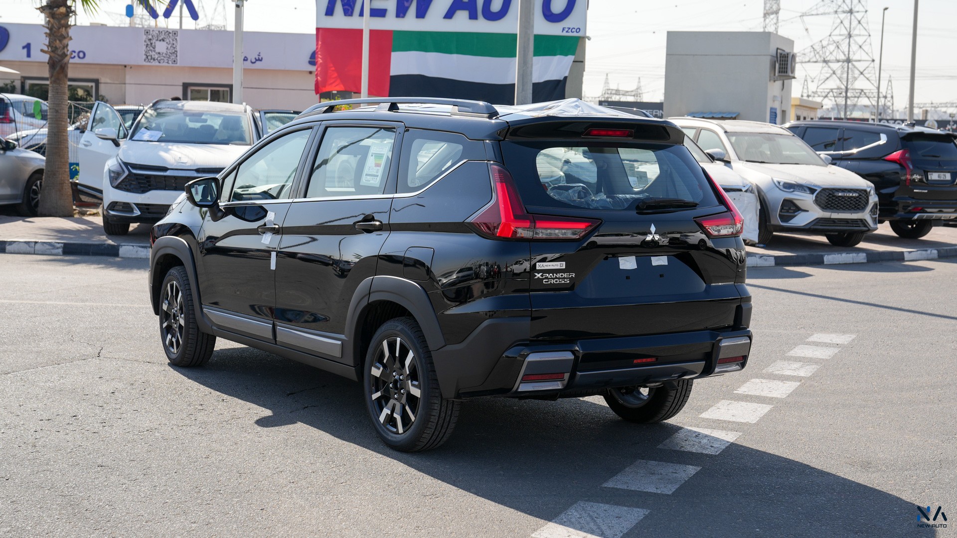 Mitsubishi Premium Xpander Cross Black – Burgundy & Black 2026
