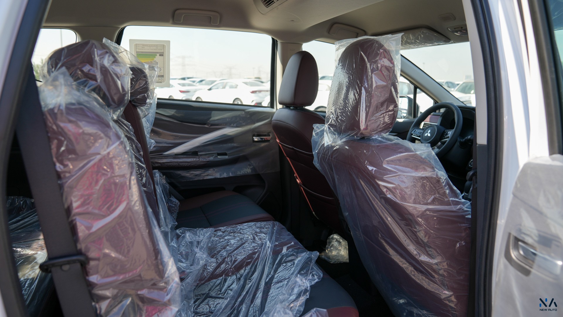 Mitsubishi Premium Xpander Cross White – Burgundy & Black 2026