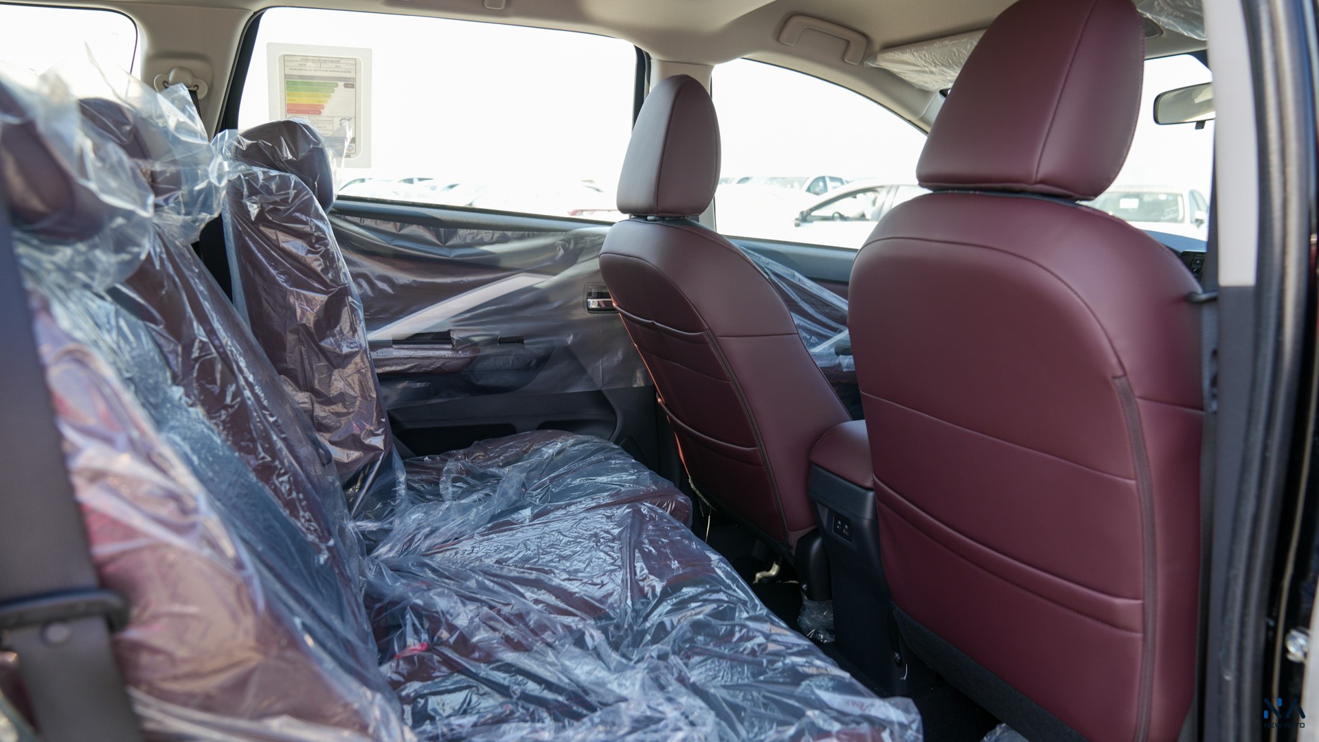 Mitsubishi Premium Xpander Cross Black – Burgundy & Black 2026