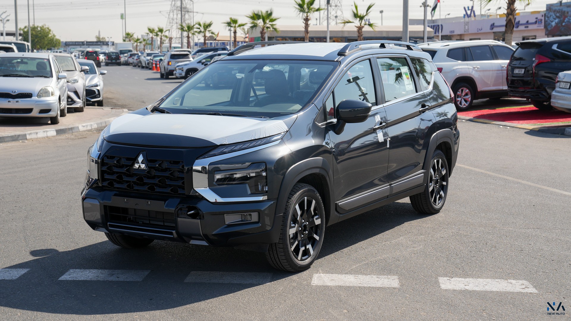 Mitsubishi Premium Xpander Cross Grey – Burgundy & Black 2026