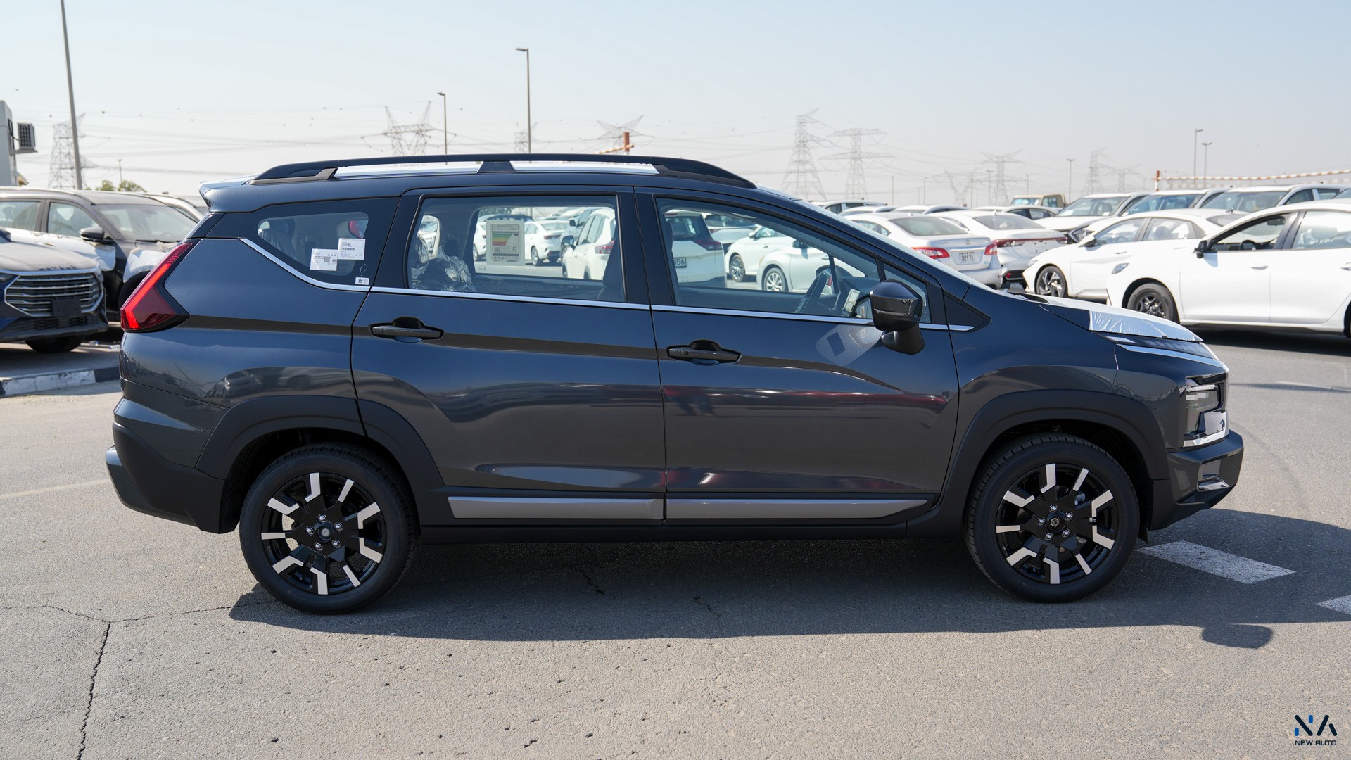 Mitsubishi Premium Xpander Cross Grey – Burgundy & Black 2026