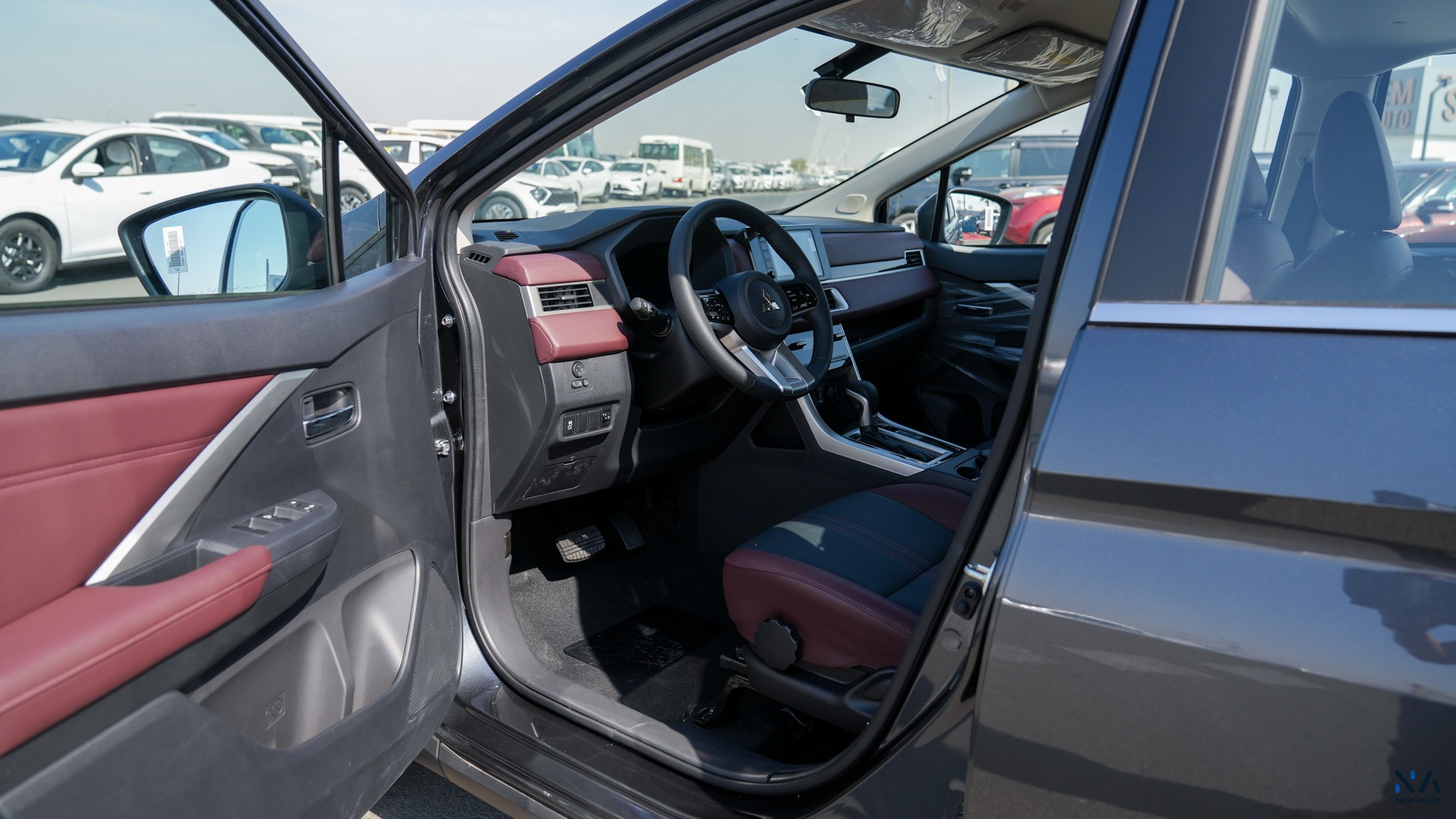 Mitsubishi Premium Xpander Cross Grey – Burgundy & Black 2026