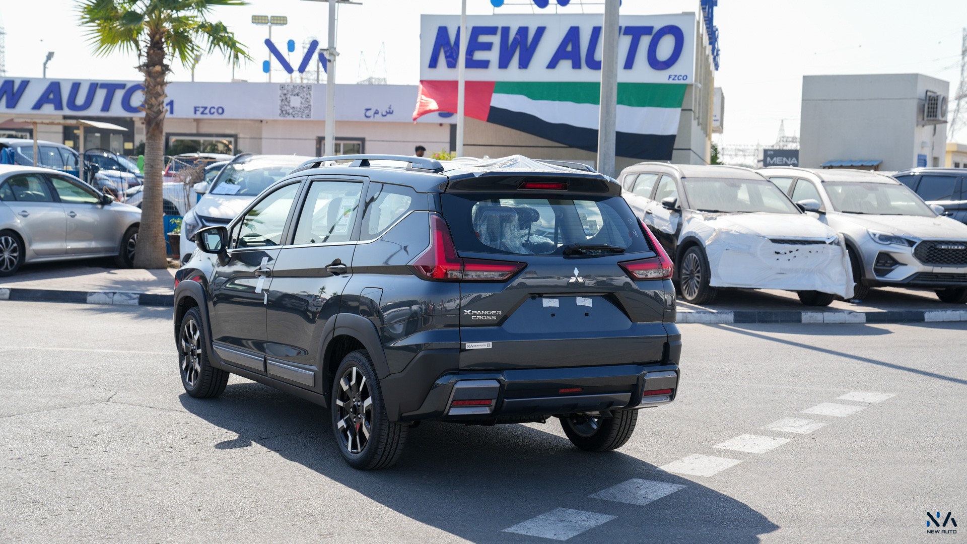 Mitsubishi Premium Xpander Cross Grey – Burgundy & Black 2026