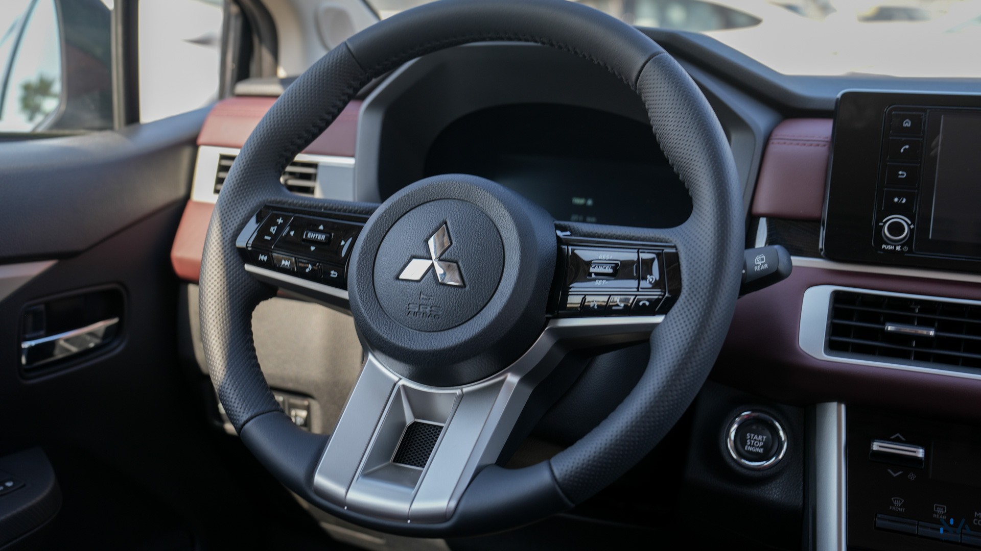 Mitsubishi Premium Xpander Cross Grey – Burgundy & Black 2026