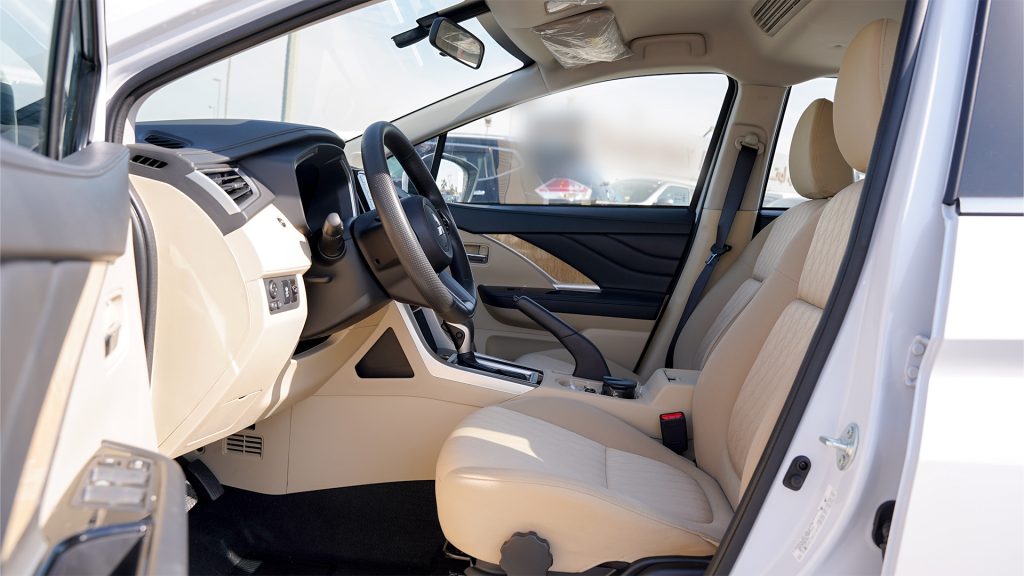 Mitsubishi Xpander Highline 2026 Beige Front Seats Interior 1 1024x576