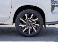 Mitsubishi High Line Xpander White – Beige 2026