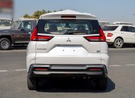 Mitsubishi High Line Xpander White – Beige 2026
