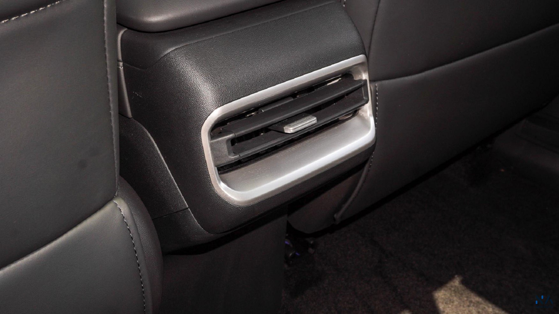 Changan Deepal Air Comfort (N-DEP-AC-1.5-24) Silver – Black 2024