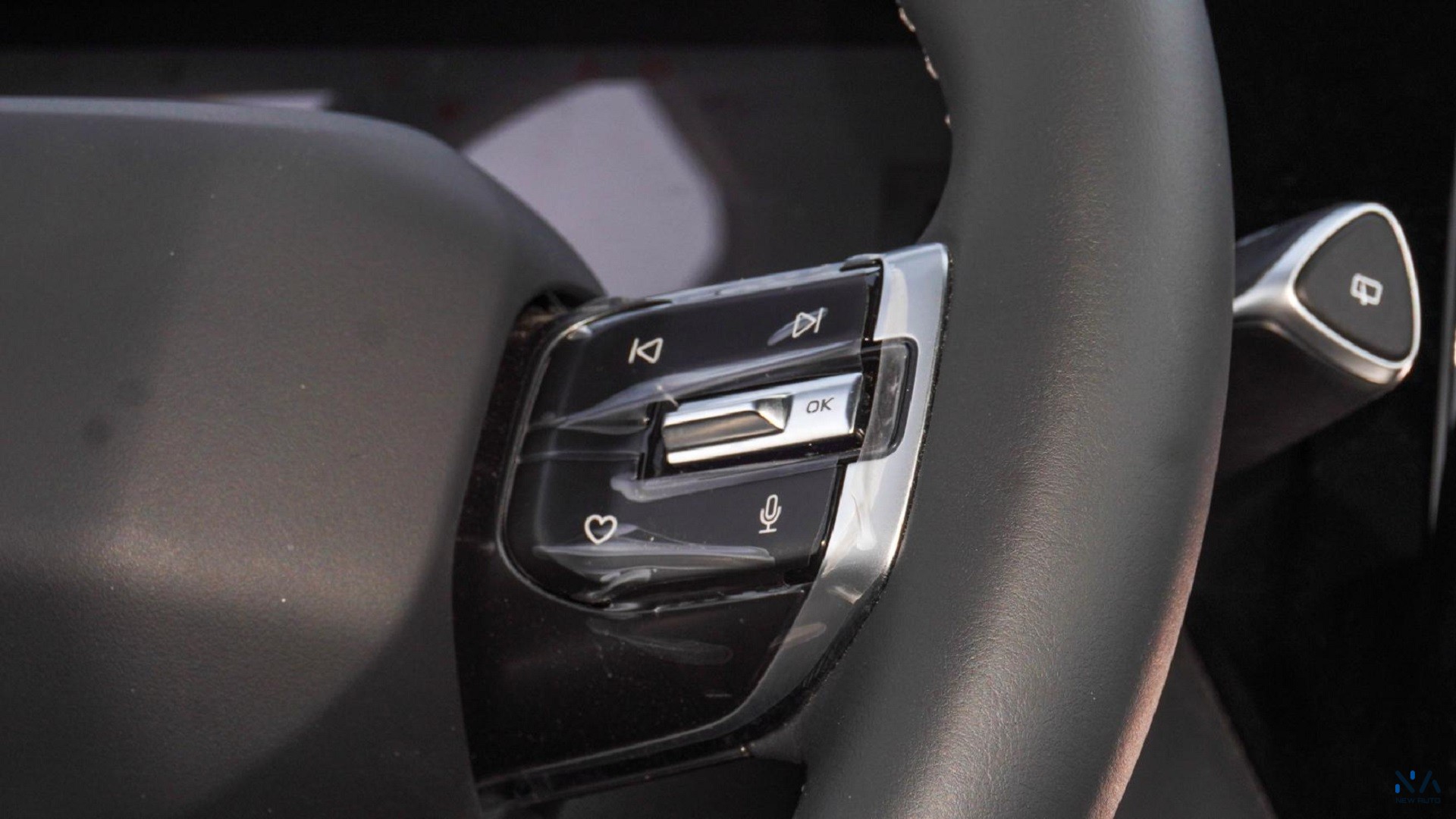 Changan Deepal Air Comfort (N-DEP-AC-1.5-24) Silver – Black 2024