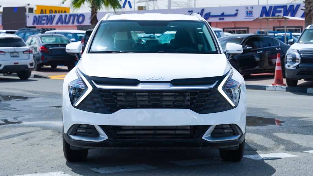 Kia Sportage 2025 White Black Front View 1024x576