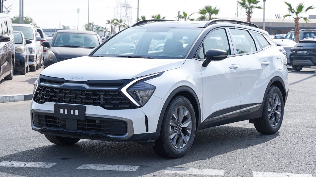Kia Sportage Mid 2026 White Grey Front Quarter View 1024x576