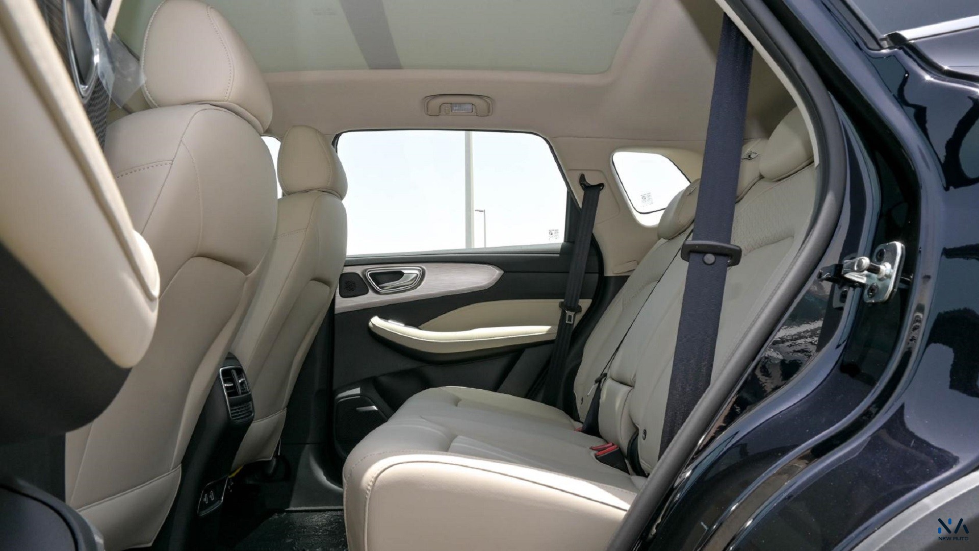 MG RX5 Plus Deluxe (N-RX5-DEL-1.5-25) Black – Beige 2025