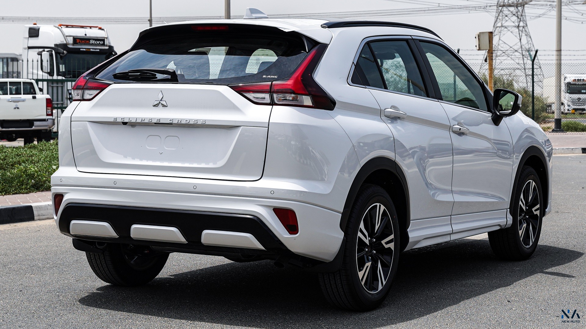 Mitsubishi Eclipse Cross (H43) Diamond White – Black 2026