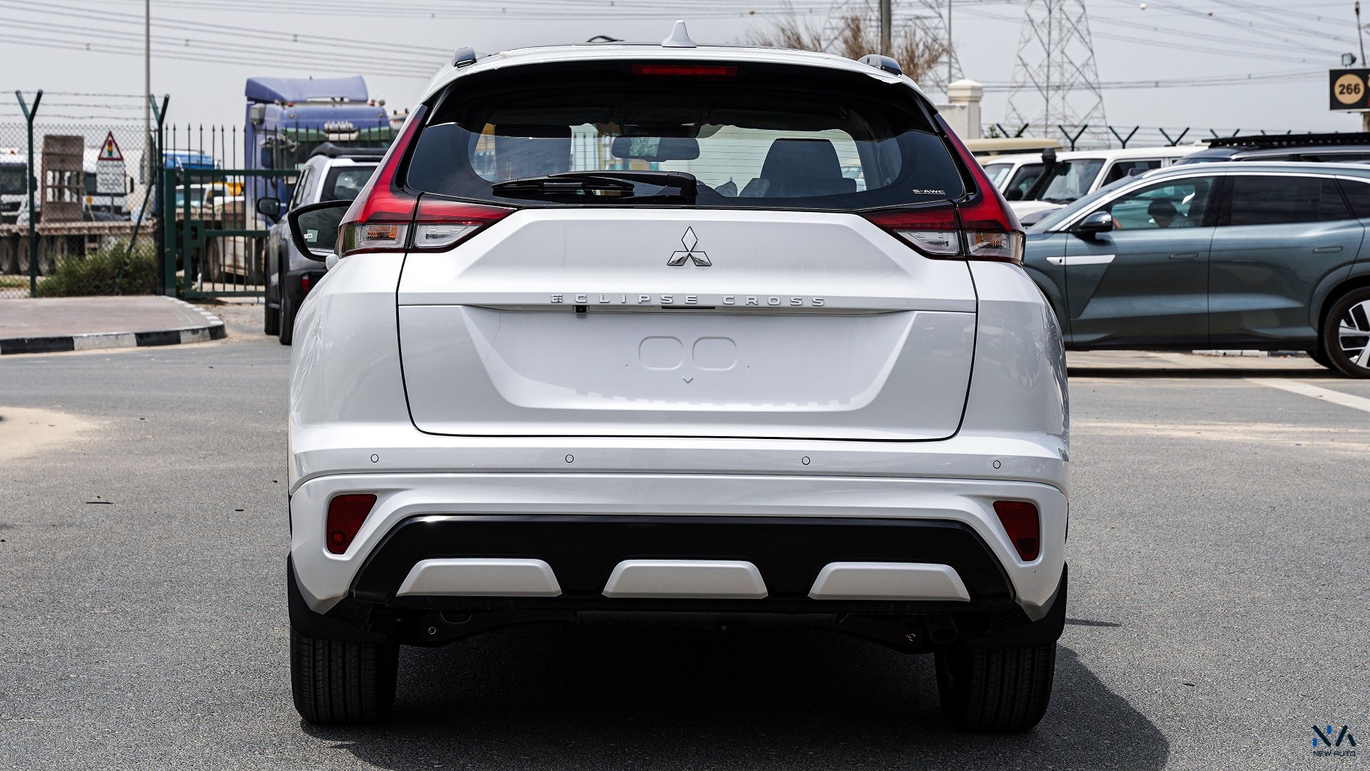 Mitsubishi Eclipse Cross (H43) Diamond White – Black 2026