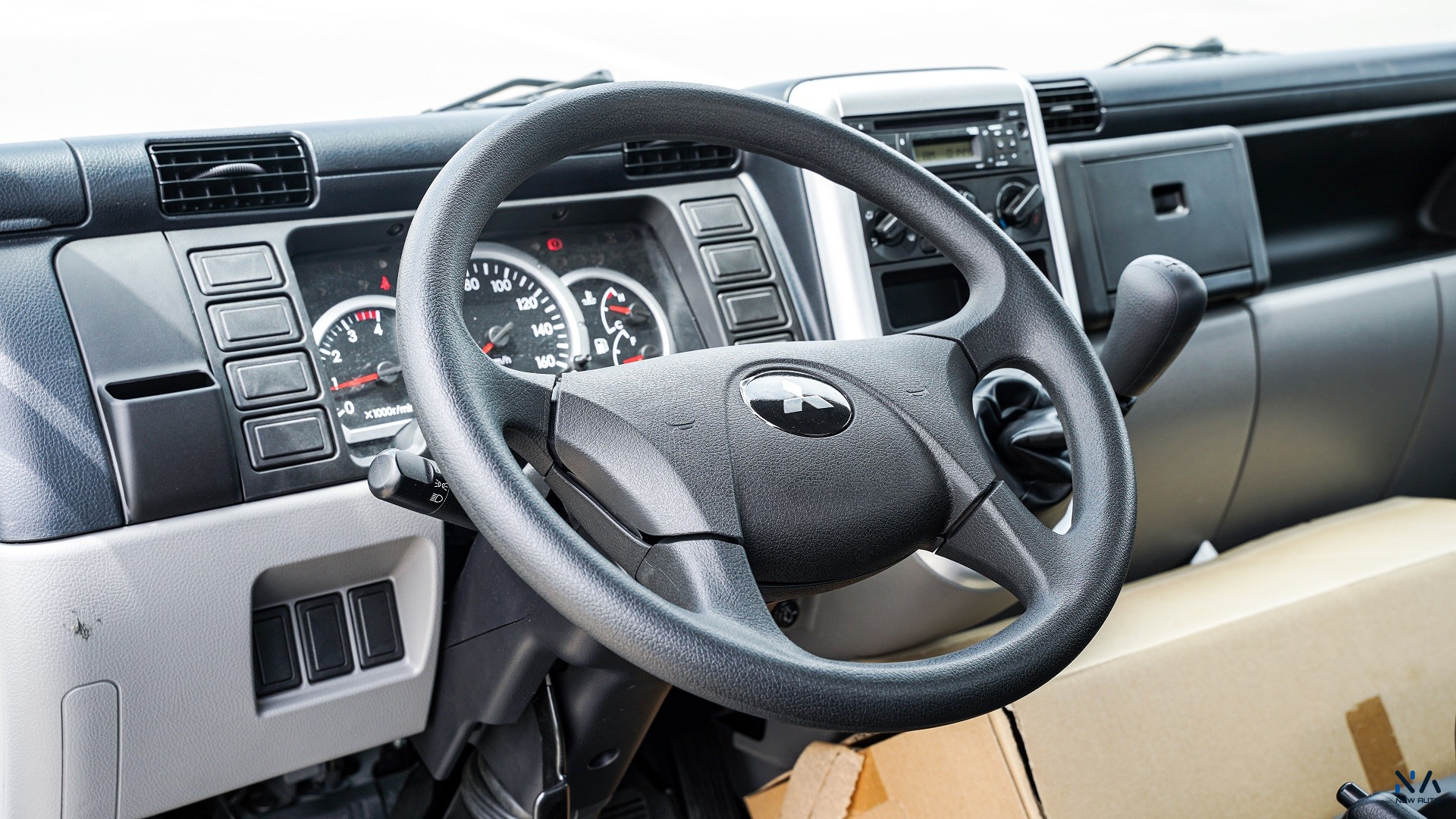 Mitsubishi Fuso Canter (N-Z93-4.2-D-26) White – Black 2026