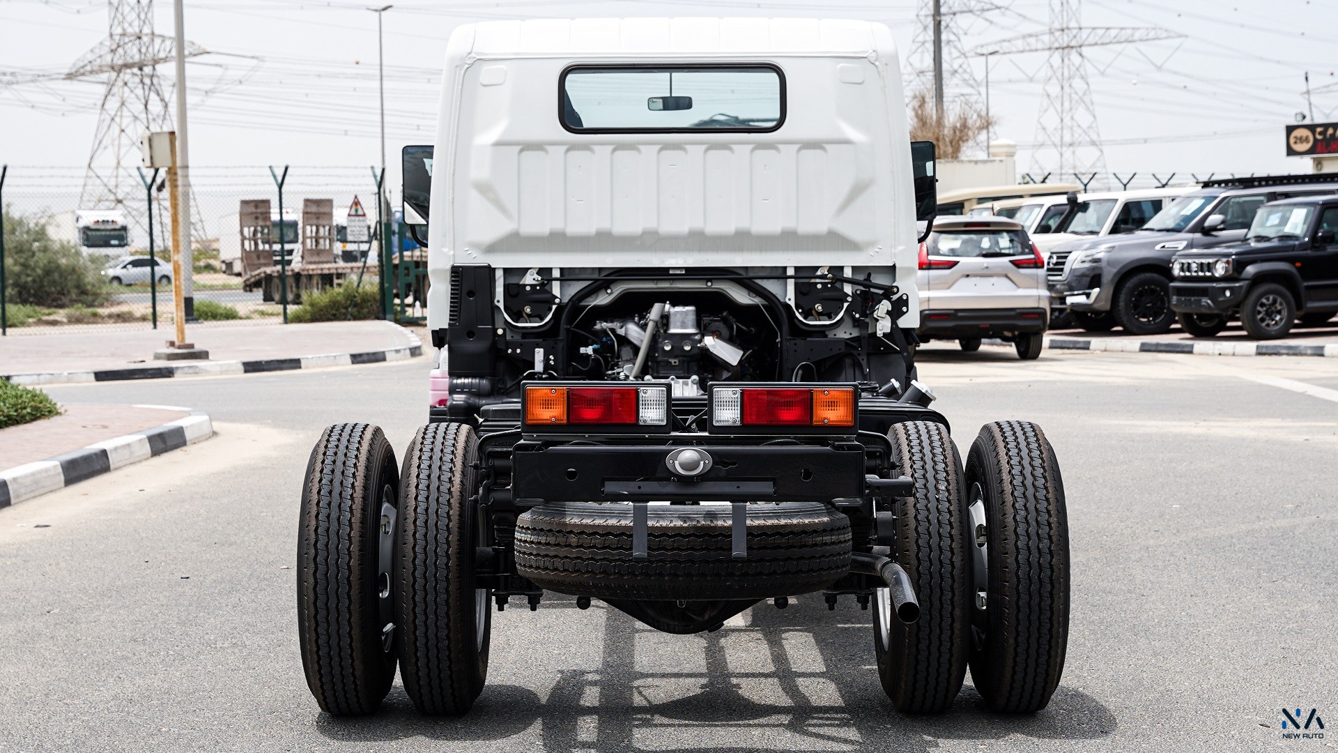 Mitsubishi Fuso Canter (N-Z93-4.2-D-26) White – Black 2026