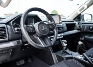 Mitsubishi L200 GLX (C87) Solid White – Black 2026