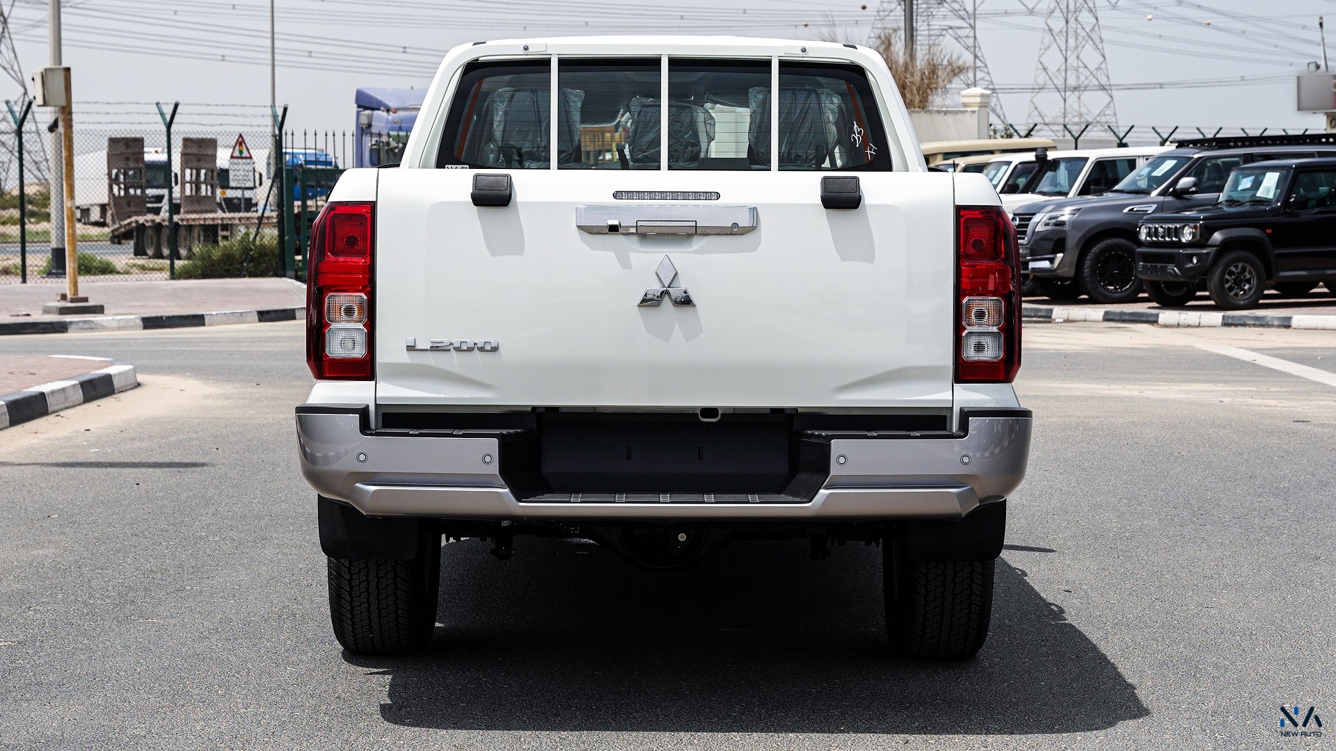 Mitsubishi L200 GLX (C87) Solid White – Black 2026