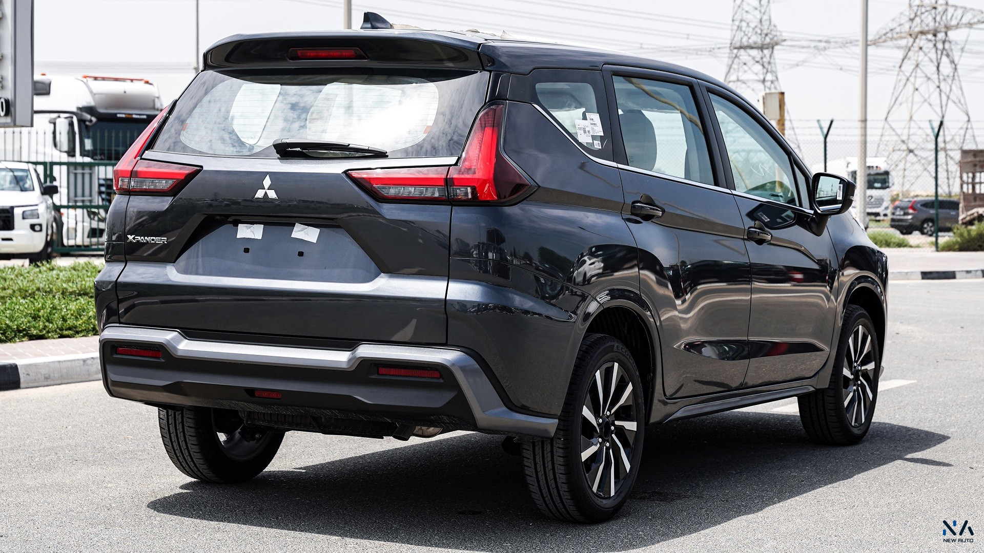 Mitsubishi High-Line Xpander (XP-HL) Grey- Beige 2026