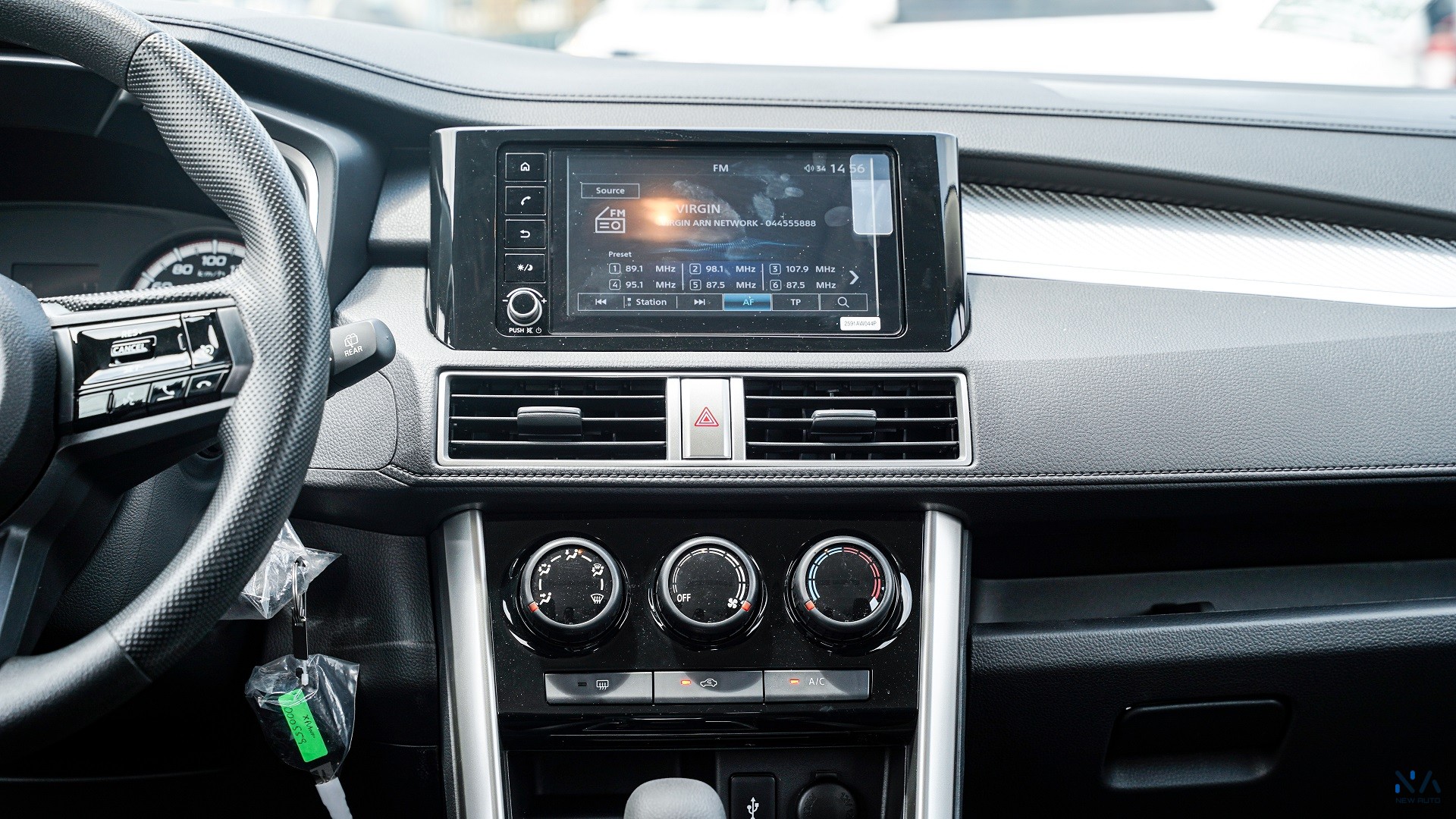 Mitsubishi  Mid-Line  Xpander (XP-ML) Silver – Black 2026