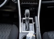 Mitsubishi Highline Xpander Cross Solid White – Burgundy & Black 2026