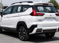 Mitsubishi Highline Xpander Cross Solid White – Burgundy & Black 2026
