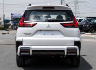 Mitsubishi Highline Xpander Cross Solid White – Burgundy & Black 2026