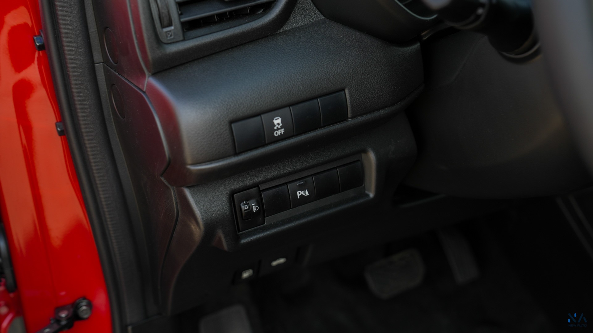 Suzuki Swift GLX (N-SWI12- P-26) Red – Black 2026 (Dual Tone)