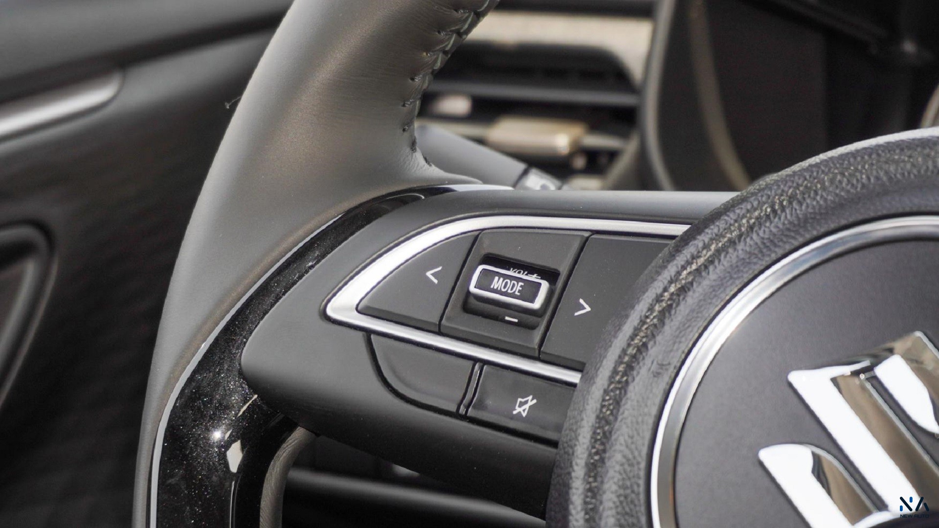 Suzuki Swift GLX (N-SWI12- P-26) Silver – Black 2026
