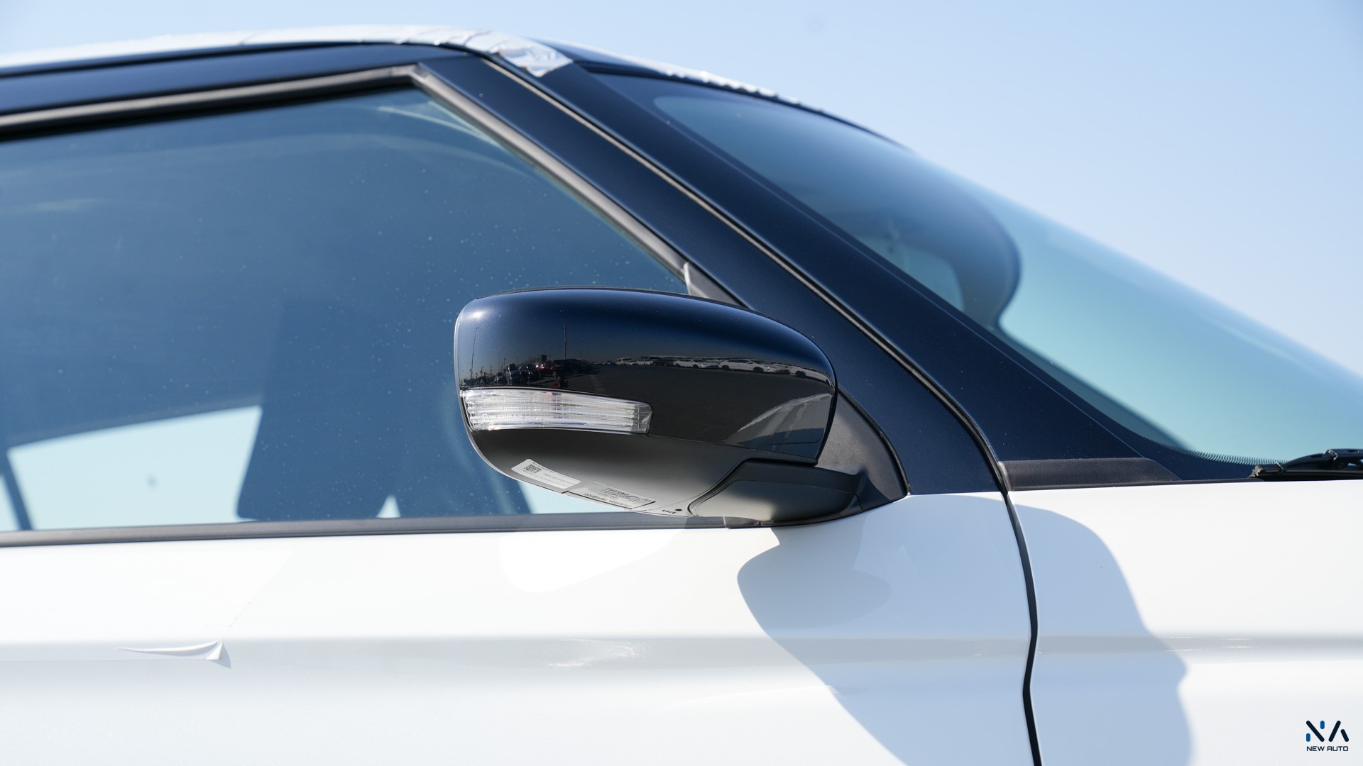 Suzuki Swift GLX (N-SWI12- P-26) White – Black 2026 (Dual Tone)
