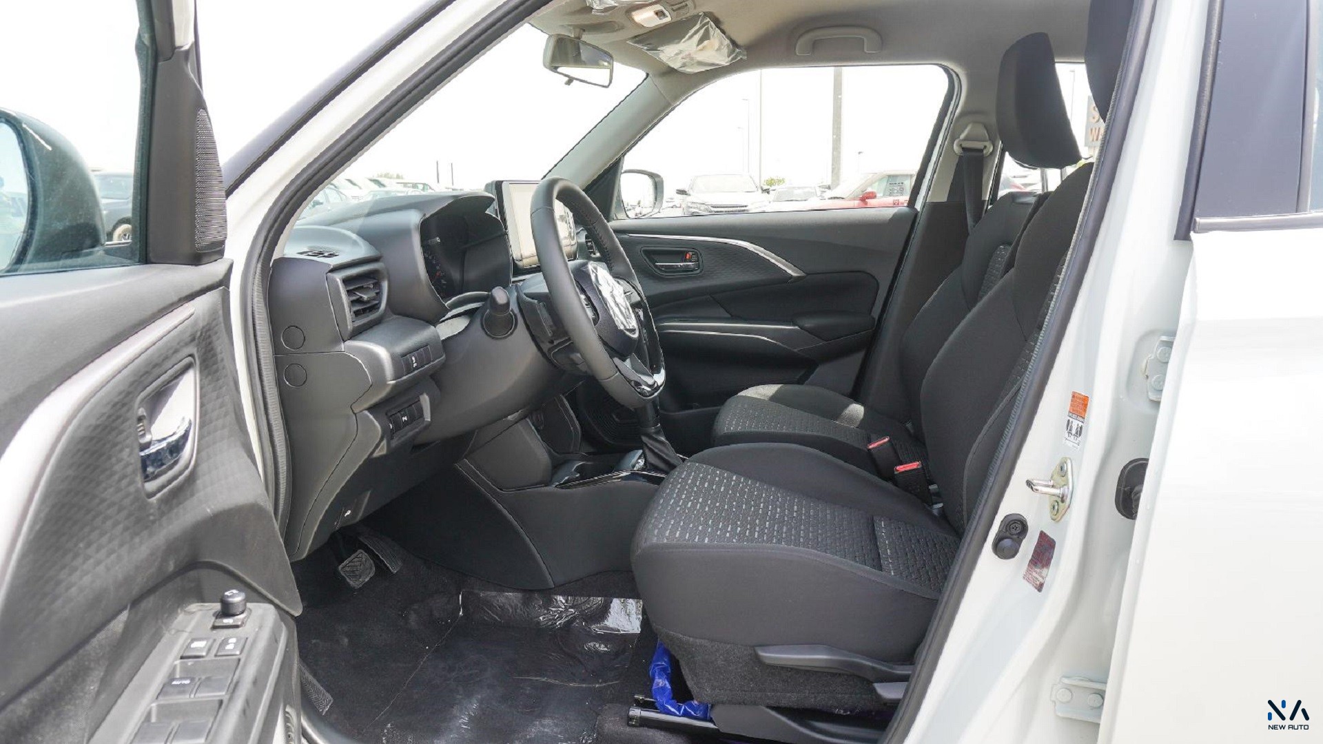 Suzuki Swift GLX (N-SWI12- P-26) White – Black 2026