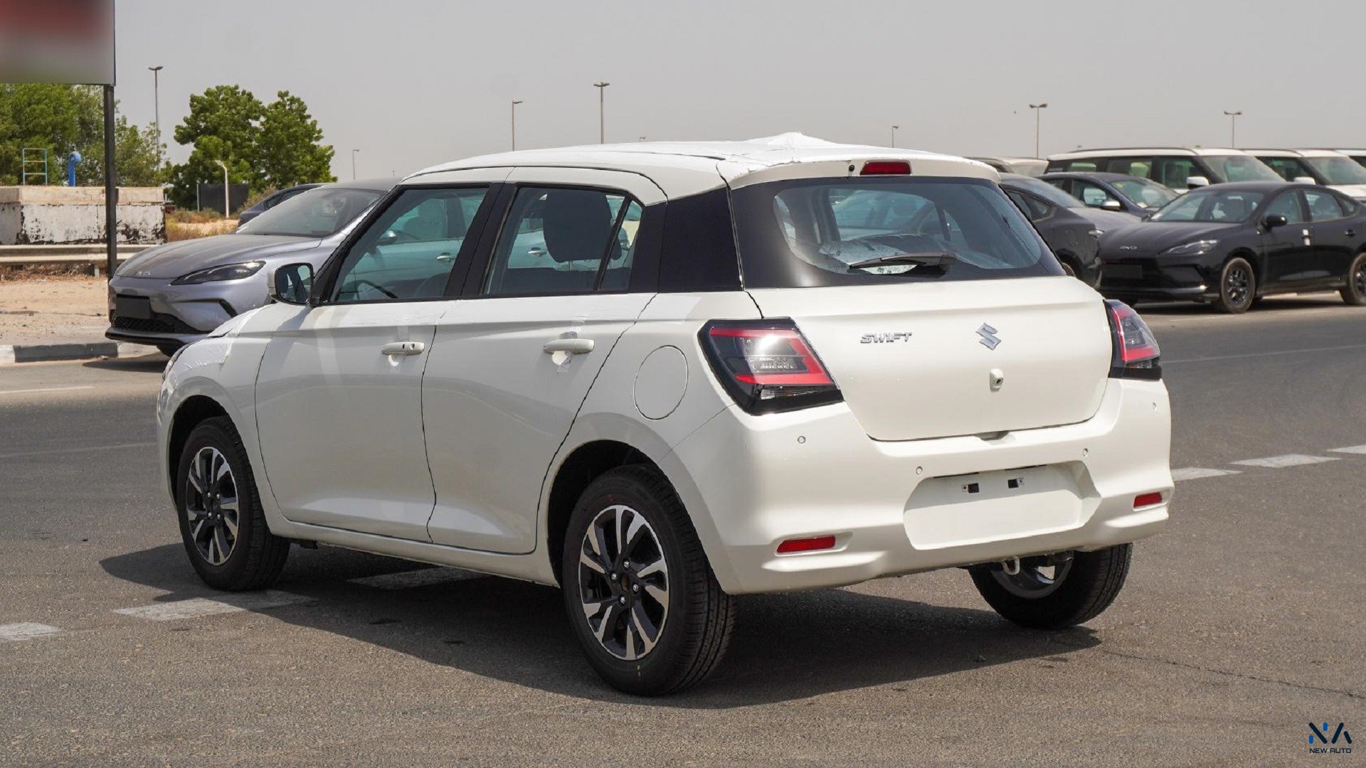 Suzuki Swift GLX (N-SWI12- P-26) White – Black 2026