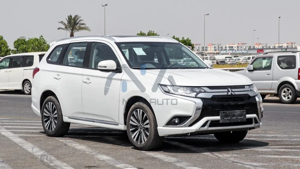 Mitsubishi Outlander Enjoy OUTLANDERENJOY 7S White Black 2022 01
