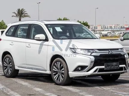 Mitsubishi Outlander Enjoy 7 Seater 2022 White Exterior Black Interior