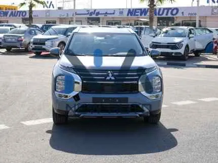 Mitsubishi Outlander Highline Moonstone Grey Black 2026 Front View